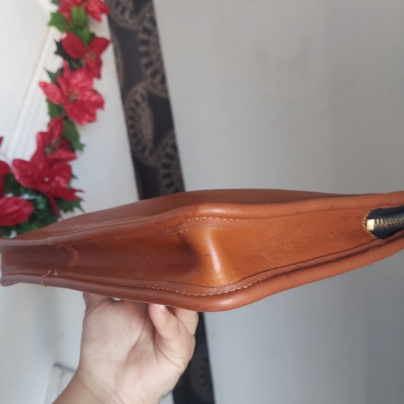 Vintage Coach British Tan Standard Clutch 5140 🤎 READ